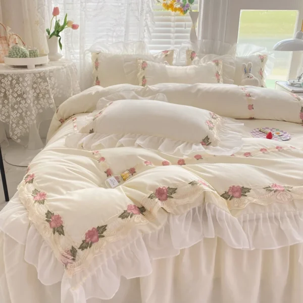 Korean Princess Bedding Set Flowers Lace Ruffles Duvet Cover Set Bed Sheet Pillowcase Solid Color Bed Linen for Girls Queen Size