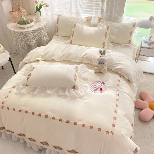 Korean Princess Bedding Set Flowers Lace Ruffles Duvet Cover Set Bed Sheet Pillowcase Solid Color Bed Linen for Girls Queen Size - Image 2